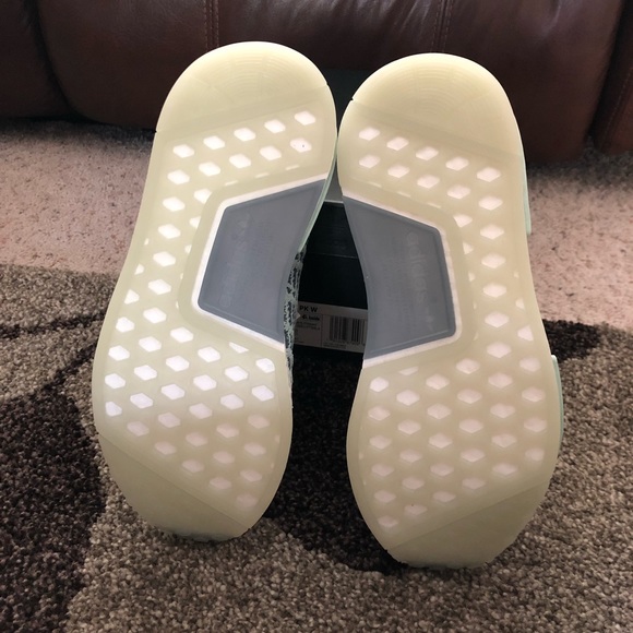 adidas Shoes | Adidas Nmd R Ash Green Size 7 | Poshmark